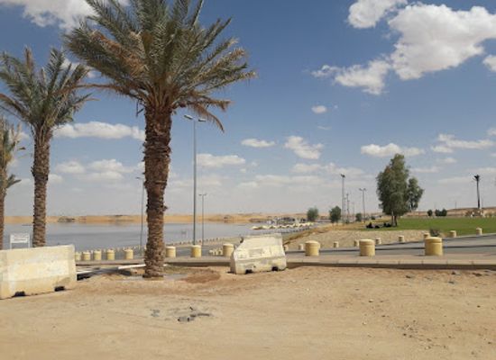 saudi-arabia/sakakah/attraction/park-lake-jandal-in-al-jouf