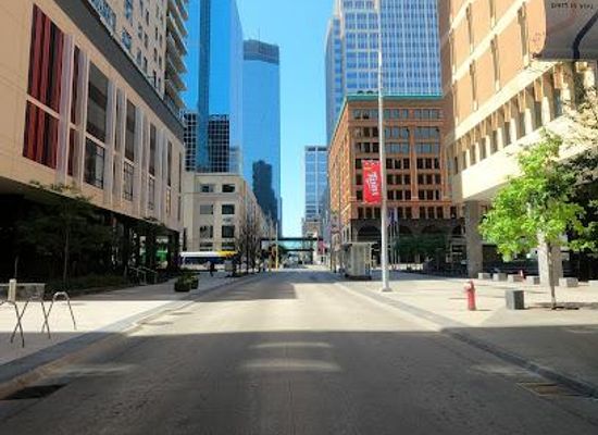 minnesota/twin-cities-metropolitan-area/attraction/nicollet-mall