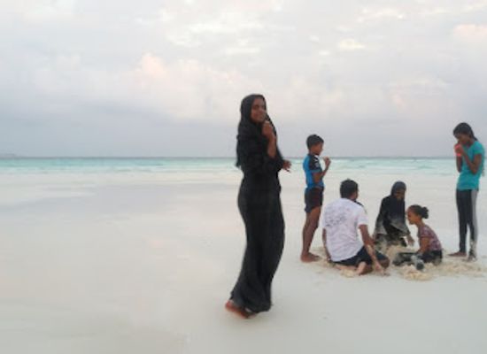 maldives/guraidhoo/attraction/k-guraidhoo-beach