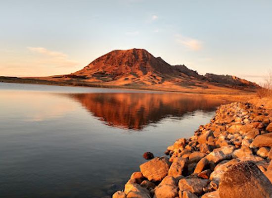 south-dakota/angostura-recreation-area/attraction/bear-butte-state-park