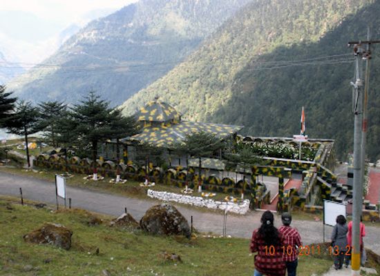 india/arunachal-pradesh/attraction/jaswant-garh-war-memorial-in-honour-of-the-rifleman-jaswant-singh-rawat-nuranang-tawang-district-arunachal-pradesh-india
