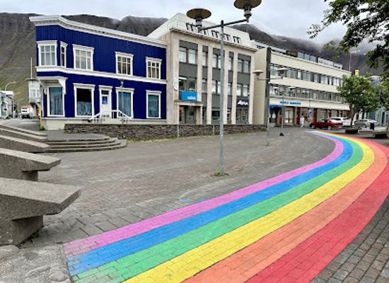iceland/westfjords/attraction/rainbow-path