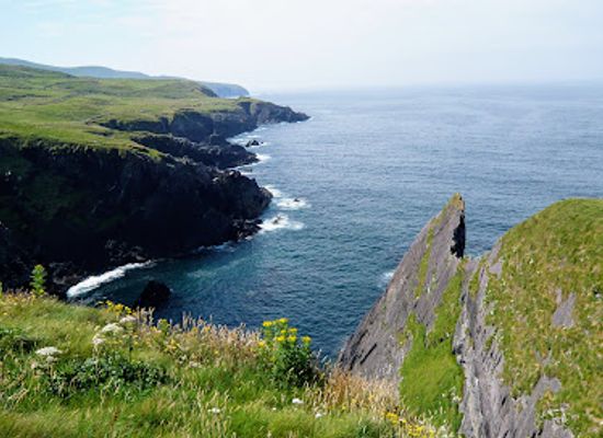 ireland/county-kerry/attraction/siuloid-bholais-bolus-barracks-loop-walk