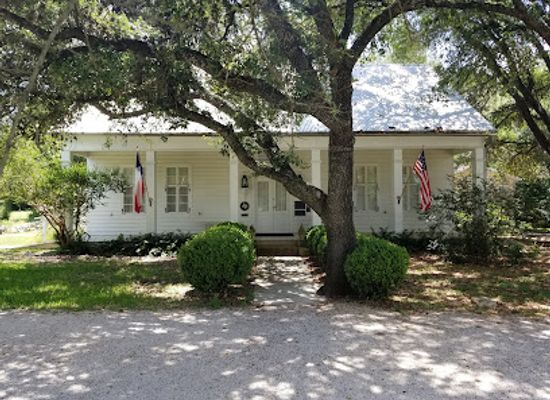 texas/new-braunfels/attraction/museum-of-texas-handmade-furniture