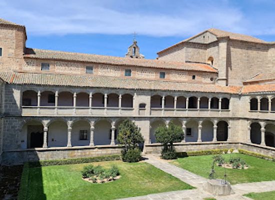 spain/castile-and-leon/attraction/royal-monastery-of-santo-tomas