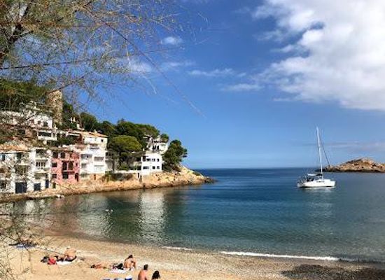 spain/catalonia/attraction/platja-de-sa-tuna