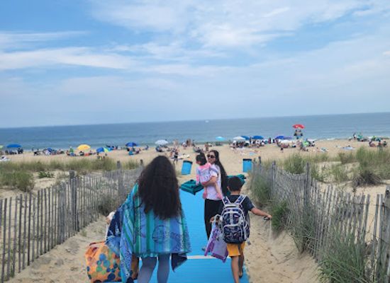 delaware/the-lewes-and-rehoboth-canal-area/attraction/deauville-beach