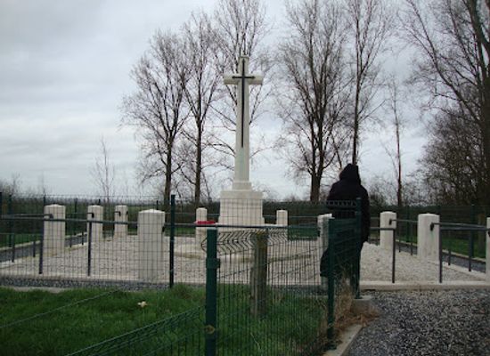 belgium/ypres/attraction/r-e-grave-railway-wood