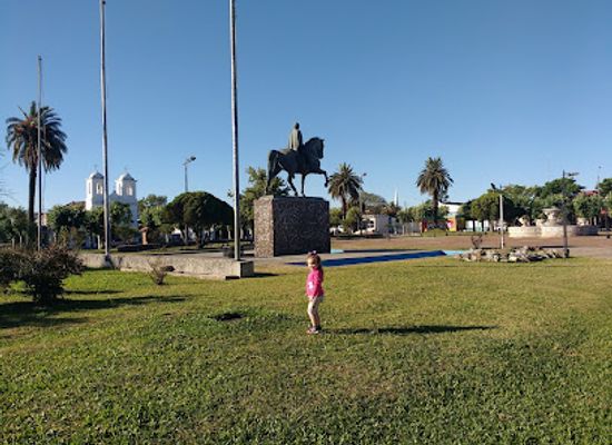 uruguay/artigas/attraction/plaza-artigas