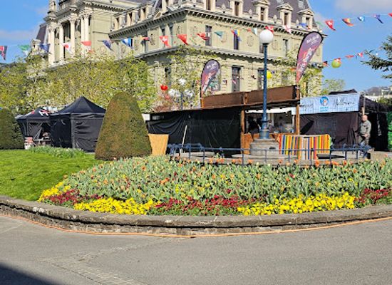 switzerland/lausanne/flon/attraction/fontaine-du-palais-de-justice