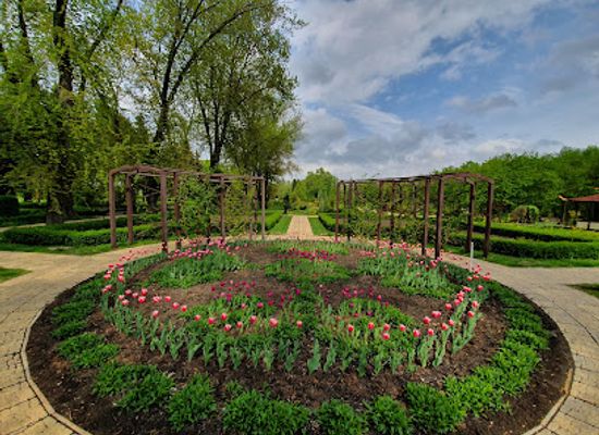 ukraine/donets-ridge/attraction/donetsk-botanical-garden
