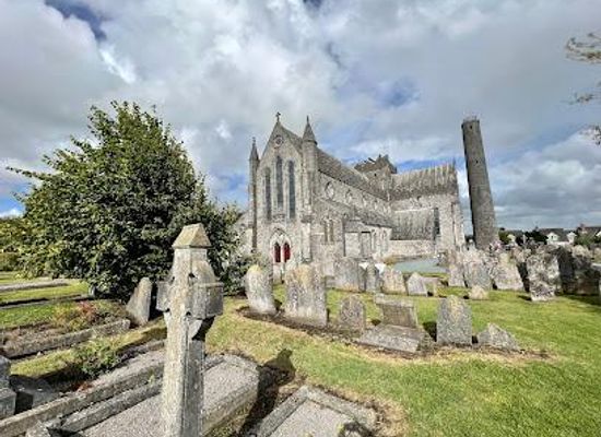 ireland/waterford/attraction/st-canice-s-cathedral