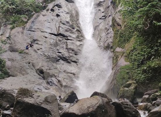 papua-new-guinea/lae/attraction/pele-waterfalls