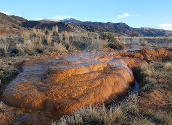 utah/sevier-valley/attraction/red-hill-hot-springs