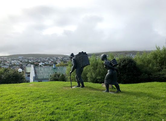 faroe-islands/tvoroyri/attraction/maour-vio-torvleypi-og-neytakona