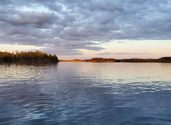 minnesota/arrowhead-region/attraction/burntside-lake