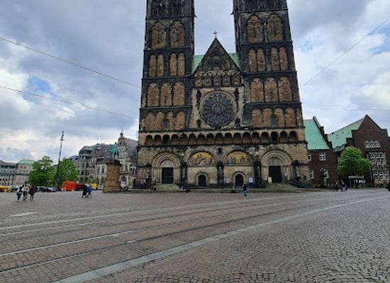 germany/bremen/uberseestadt/attraction/town-musicians-of-bremen