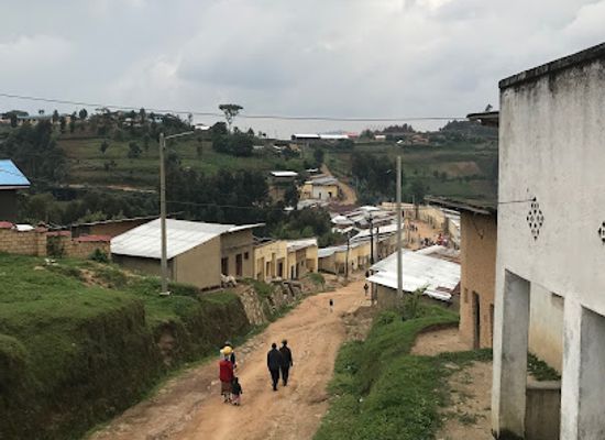 rwanda/gikongoro/attraction/gisanze-center-agasantire-ka-gisanze