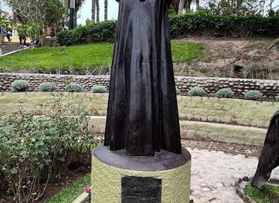 peru/andean-highlands/attraction/plazuela-chabuca-granda
