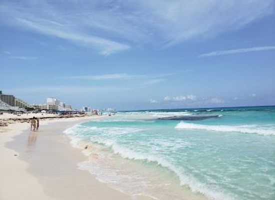 mexico/cancun/attraction/playa-marlin