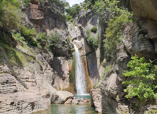 greece/euboea/attraction/manikiatis-waterfall