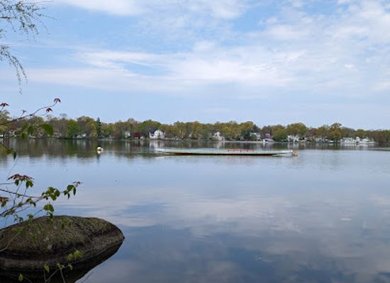 new-jersey/highlands-region/attraction/lakeshore-sidewalk