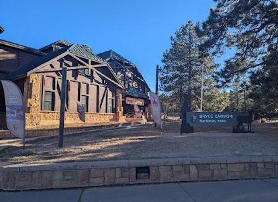 utah/bryce-canyon-city/attraction/bryce-canyon-national-park-visitor-center