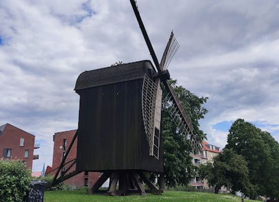 denmark/aarhus/landmark/mollen-i-botanisk-have-arhus