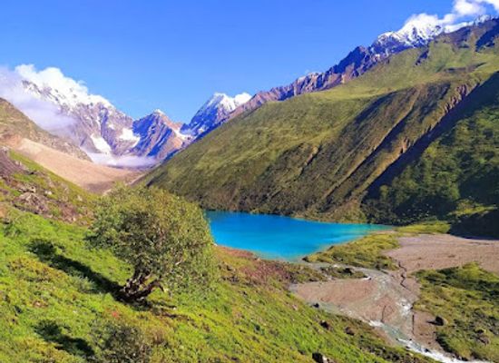 nepal/shey-phoksundo-national-park/attraction/cho-nakpo-taal