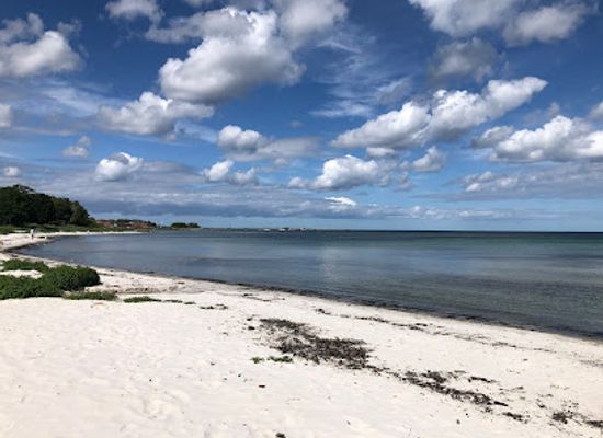 denmark/bornholm/attraction/snogebak-strand