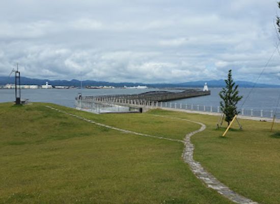 japan/mutsu/attraction/west-lighthouse