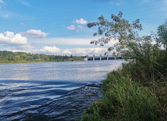 poland/zegrze-reservoir/attraction/prog-przy-zaporze-w-debem