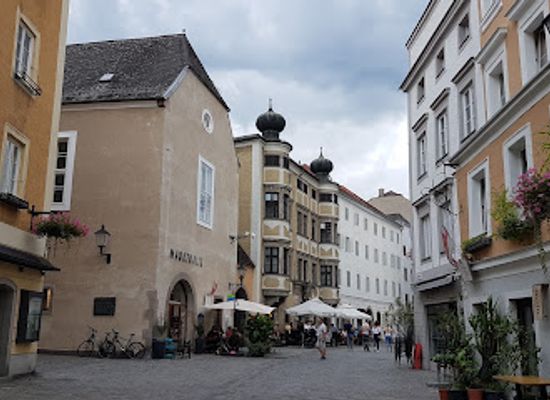 austria/linz/attraction/mozarthaus