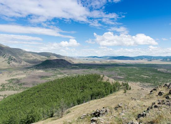 mongolia/eastern-steppe/attraction/khorgo-mountain
