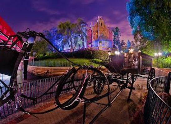 florida/greater-orlando/attraction/haunted-mansion