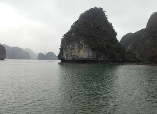 vietnam/ha-long-bay/attraction/thien-long-cave