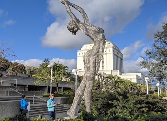 california/oakland/attraction/oakland-museum-of-california