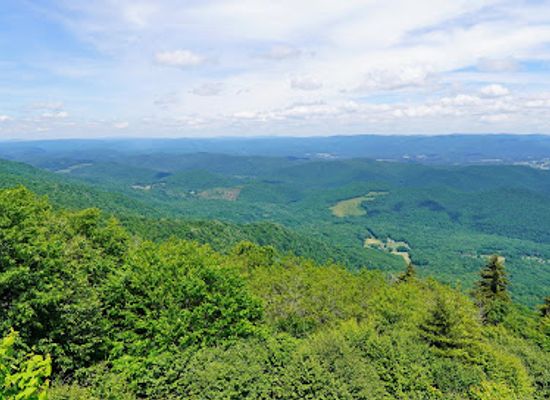 west-virginia/greenbrier-river-trail/attraction/bald-knob-observation-deck