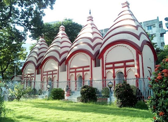 bangladesh/eastern-bengal/attraction/dhakeshwari-national-temple