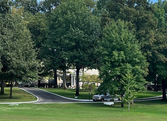 tennessee/mississippi-delta/attraction/graceland-mansion