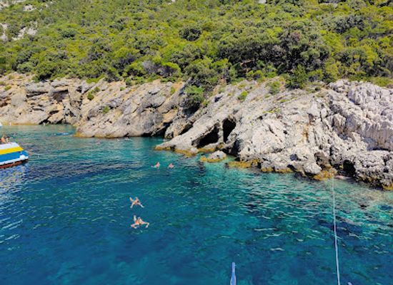 croatia/kvarner/attraction/blue-cave