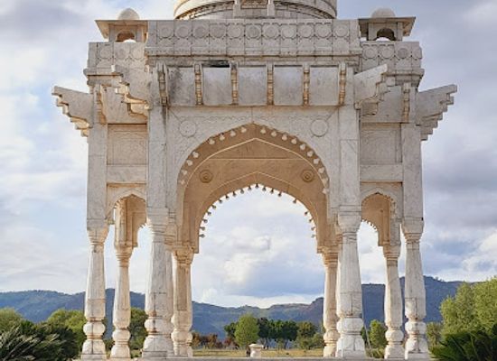 pakistan/islamabad/attraction/baradari