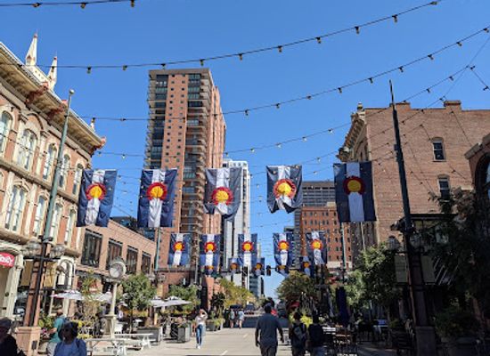 colorado/denver/downtown-denver/attraction/larimer-square