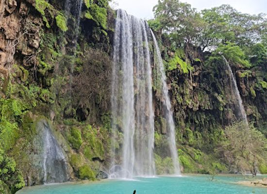 oman/dhofar-governorate/attraction/ain-athum