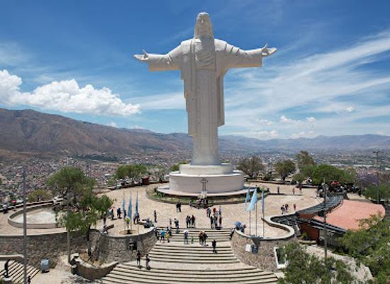 bolivia/cochabamba/calderon/attraction/cristo-de-la-concordia