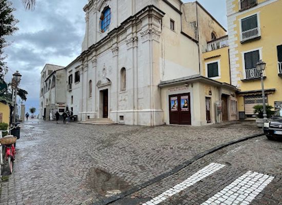 italy/sorrento/attraction/st-francis-church-and-convent