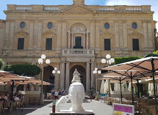 malta/three-cities/attraction/palace-armoury