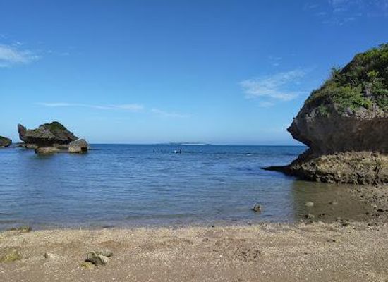 japan/okinawa/attraction/kaneku-beach