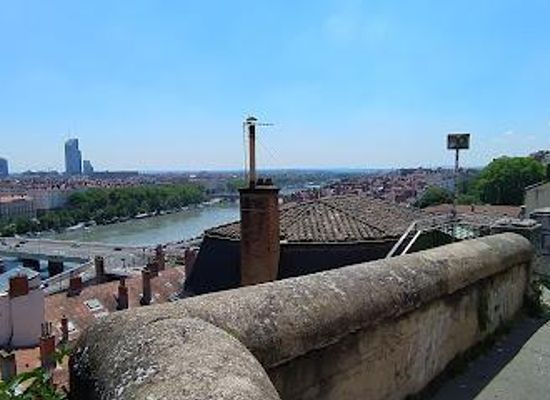 france/lyon/attraction/la-croix-rousse
