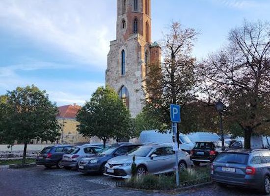 hungary/budapest/attraction/church-of-saint-mary-magdalene